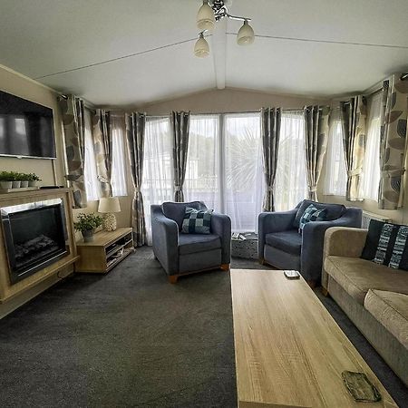 Hotel 6 Berth Caravan With Wifi At Wells-Next-The-Sea In Norfolk Ref 72032T Exterior foto