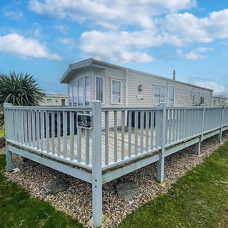 Hotel 6 Berth Caravan With Wifi At Wells-Next-The-Sea In Norfolk Ref 72032T Exterior foto