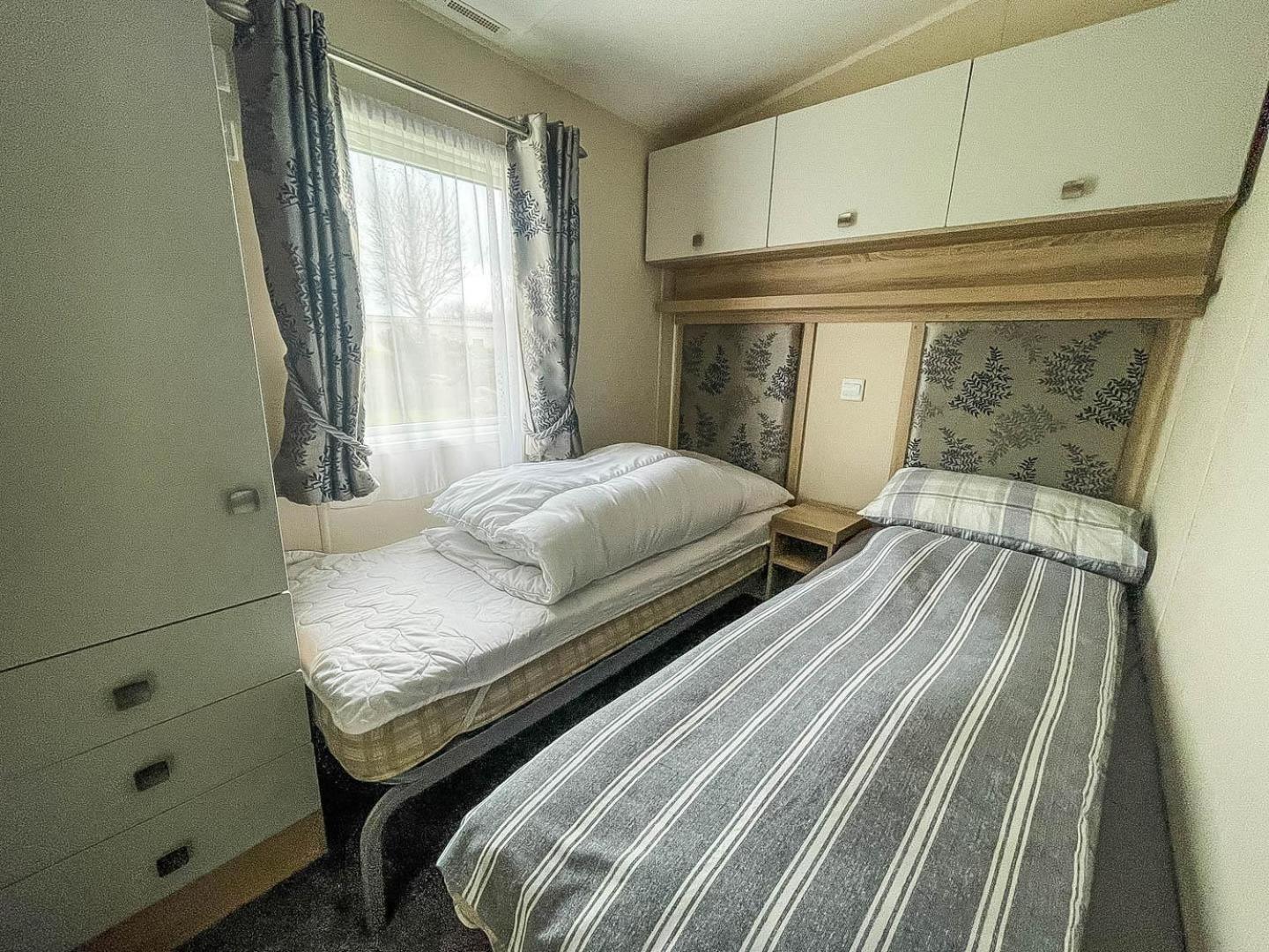 Hotel 6 Berth Caravan With Wifi At Wells-Next-The-Sea In Norfolk Ref 72032T Exterior foto